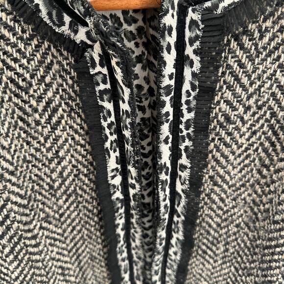 Chico’s Herringbone Tweed Wool Blend Blazer Jacket with Leopard Trim // S - Picture 7 of 12